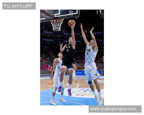 常规赛精彩对决天津男篮迎战山西队全力争胜 常规赛精彩对决天津男篮迎战山西队全力争胜