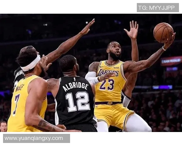 詹姆斯32+13+10,领袖表现助湖人击败国王 詹姆斯32+13+10,领袖表现助湖人击败国王