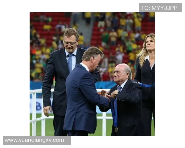 席尔瓦在国家队取得胜利，带领球队走向荣耀