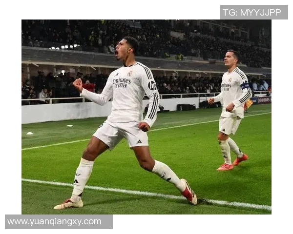 皇马与利物浦巅峰对决全程直播精彩瞬间回顾与分析 皇马与利物浦巅峰对决全程直播精彩瞬间回顾与分析