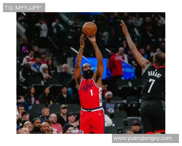 勇士与快船激战四月精彩对决全场回顾与精彩瞬间分析 勇士与快船激战四月精彩对决全场回顾与精彩瞬间分析